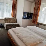 Bb City 3*