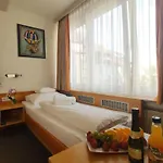 Bb City Bed and Breakfast 3*